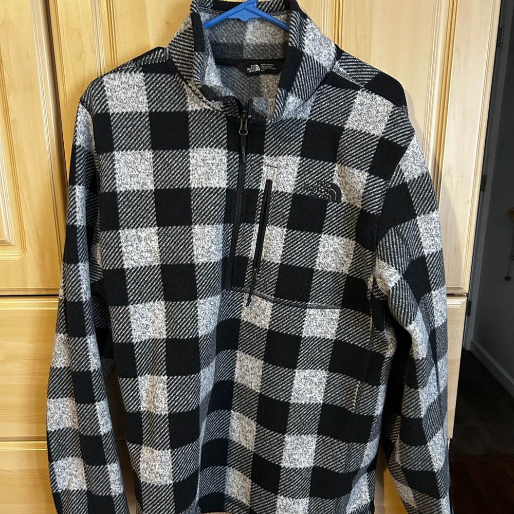 Black and Gray The North Face Checkered Men's 1/4 Zip Sweater Size Large